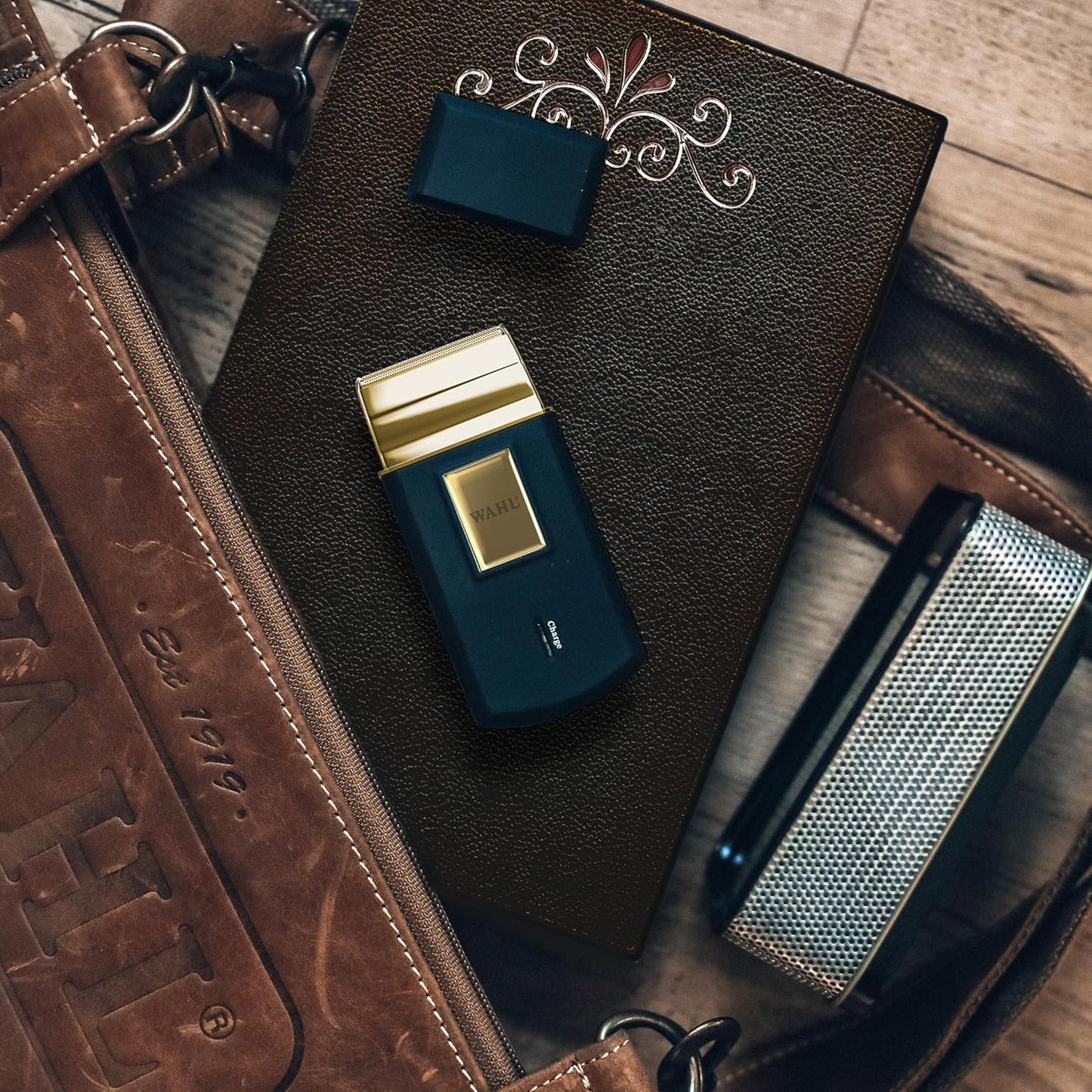 Afeitadora Wahl Travel Shaver Gold Edition | A1432
